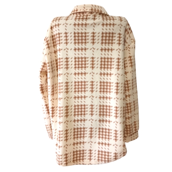Inner Circle Beige Houndstooth Fleece Jacket - Picture 4 of 7